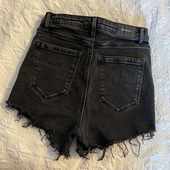 Stradivarius Mom Slim Black Denim Shorts - Picture 2 of 2